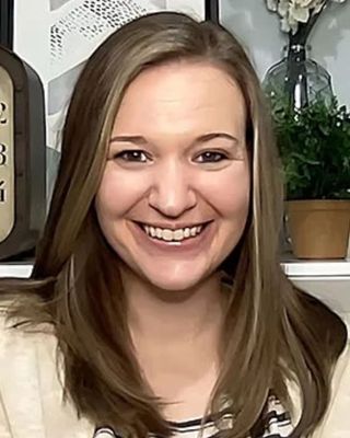 Photo of Stephanie McKinney, Clinical Social Work/Therapist, LCSW