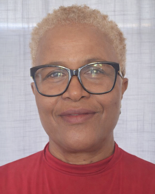 Photo of Roseline Paraisy, Psychiatric Nurse Practitioner