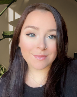 Photo of Lexi Tomczyk, Registered Mental Health Counselor Intern