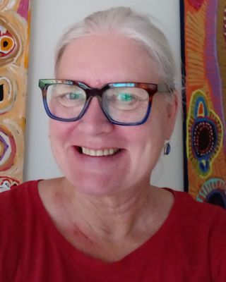 Photo of Kirsi Reinikka, Art Therapy in Springwood, Clinical Social Work/Therapist in Edens Landing, QLD