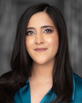 Photo of Hifza Ayaz - EMDR Therapy with Hifza Ayaz, Pre-Licensed Professional
