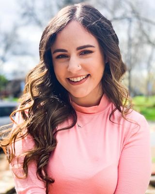 Photo of Victoria Lopez, Marriage & Family Therapist Associate, MA, AMFT