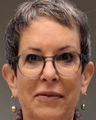 Photo of Laara Israhel, Marriage & Family Therapist, MEd, LMFT