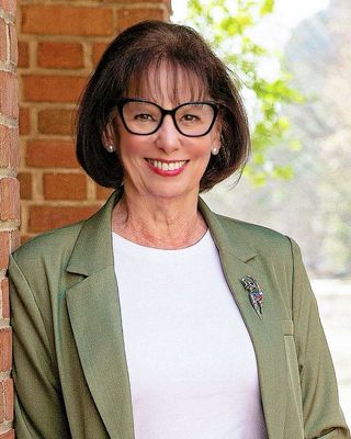 Photo of Arlee Peres Pugh, Licensed Professional Counselor, MA, LPC