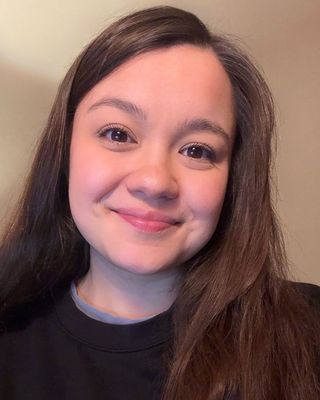 Photo of Mara Lewis, Marriage & Family Therapist, MS, LMFT