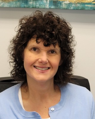 Photo of Dr. Lenore Tinics, PsyD, Pre-Licensed Professional in Warrenville