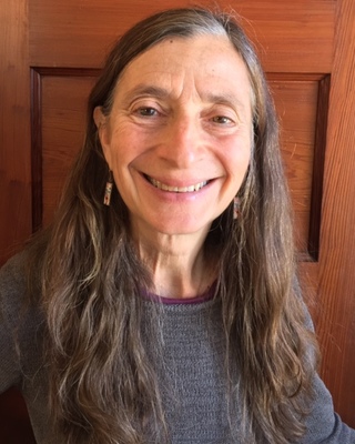 Photo of Vivien Eva Weiss, Counselor in Northampton, MA
