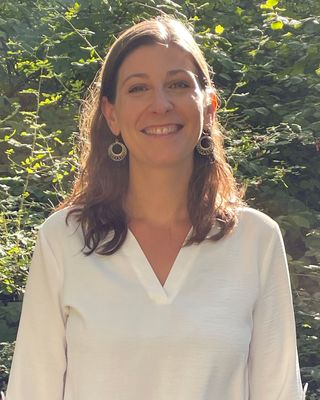 Photo of Esther Pfeiffer, LMHC, Counselor