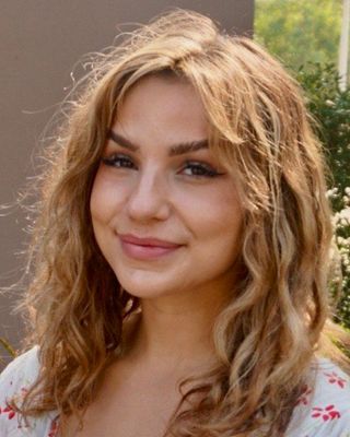 Photo of Raven Gelder, Pre-Licensed Professional, MMFT