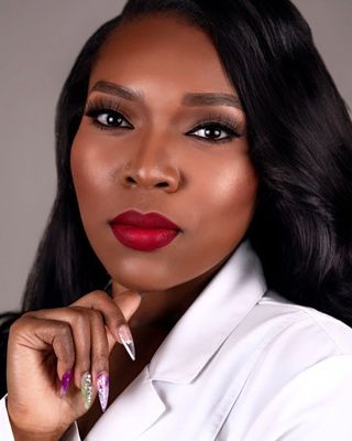 Photo of Shane'qua Gray, Clinical Social Work/Therapist, LLMSW, MSW