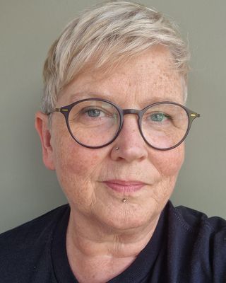 Photo of Lynn Kyle, Psychotherapist, MBACP Accred