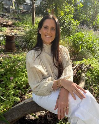 Photo of Micaella Kowarski, Psychotherapist, MA, PACFA