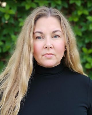 Photo of Amy Noel Rhoades-Byrne, Clinical Social Work/Therapist, PhDc, MSW, LCSW, BSN, RN