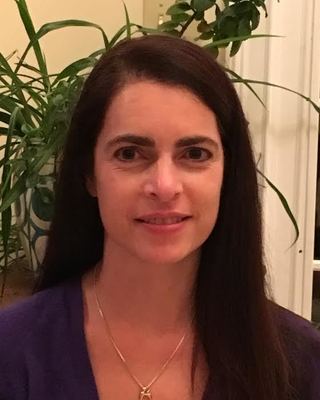 Photo of Christine Dauser, Psychologist in Connecticut