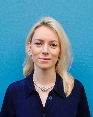 Photo of Alice Noe, Psychotherapist, MBACP