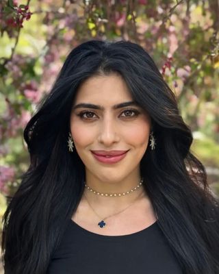 Photo of Israa Hussein, Licensed Professional Counselor
