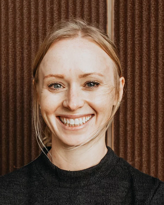 Photo of Lauren J Barker, Marriage & Family Therapist, MS, LMFT, CEDS