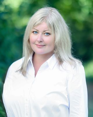 Photo of Elena Gonzalez, Marriage & Family Therapist, MS, LMFT