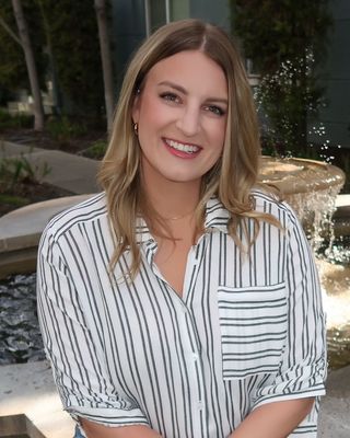 Photo of Alexandra Olson, Associate Clinical Social Worker, ASW