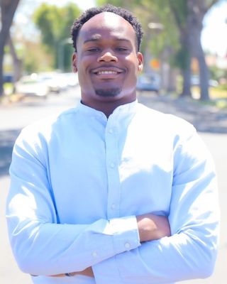 Photo of Simon Uche, Marriage & Family Therapist, LMFT