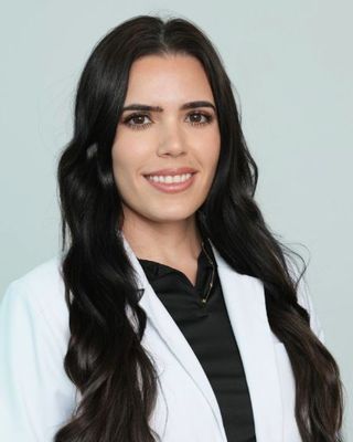 Photo of Isis De Armas, Psychiatric Nurse Practitioner, PMHNP