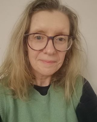 Photo of Fiona Watts, Counsellor, MSc, MBACP