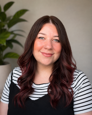 Photo of Cassandra Bell, Clinical Social Work/Therapist, MSW, RSW