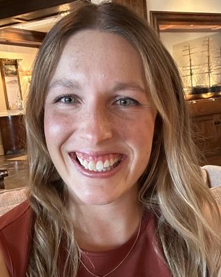 Photo of Alyssa Kintzinger (Rosenow), Marriage & Family Therapist, MA, LMFT
