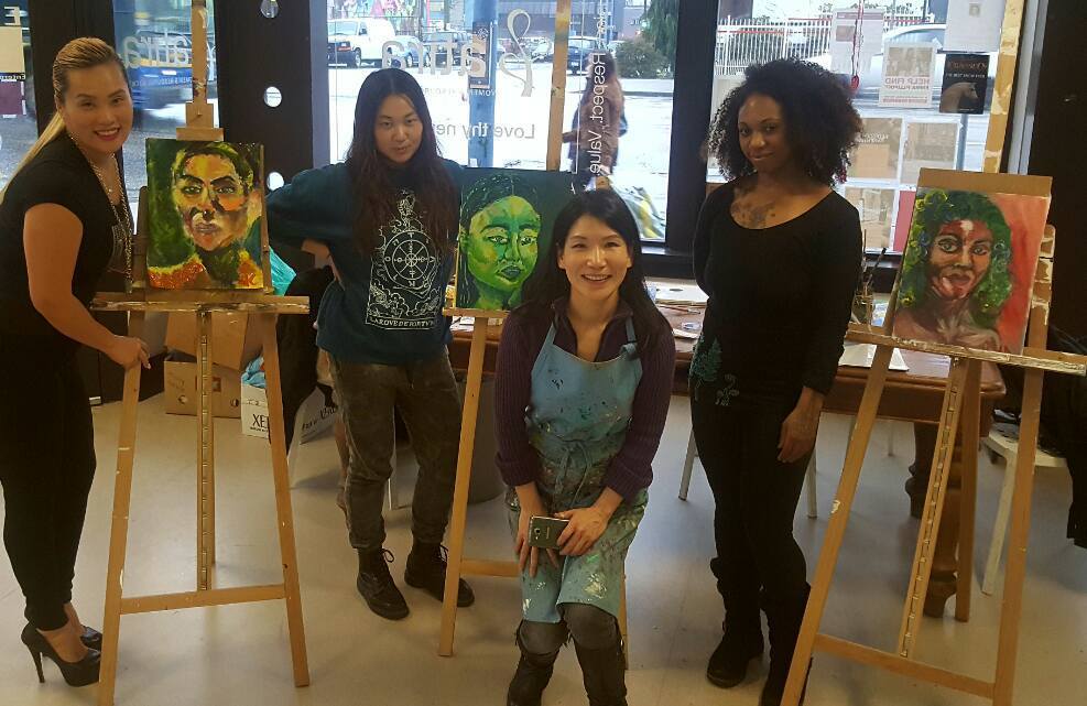 Gallery Photo of Join my free art class - Express your self.