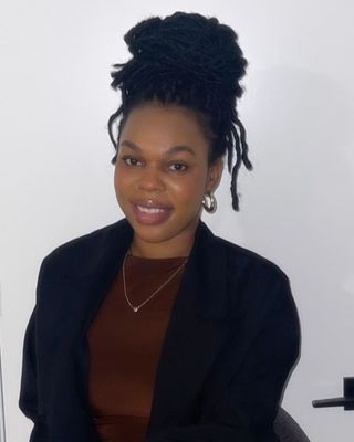 Photo of Nakayla Dennis, Registered Social Worker, MSW, RSW