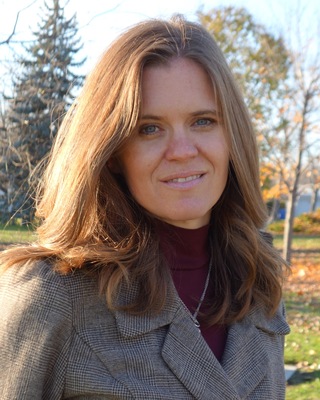 Photo of Candice Wishnousky, Registered Psychotherapist in Ottawa, ON