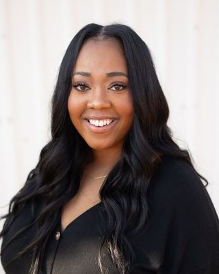 Photo of Amber Anglin, Licensed Professional Counselor Associate , MA