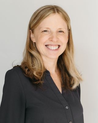 Photo of Chandra Aikawa, Clinical Social Work/Therapist, MSW, LCSWA