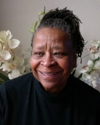Photo of Tra Holloway Boxer, Marriage & Family Therapist in Pleasant Hill, CA