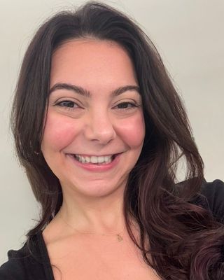 Photo of Rachel Piliere, Art Therapist, LCAT