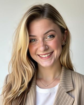 Photo of Audrey Pfeifer, Art Therapist, LCAT