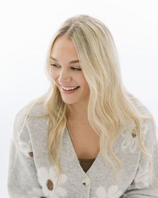 Photo of Amanda Hearne - Amanda Hearne | California + Texas EMDR Therapy, Marriage & Family Therapist, LMFT, LPCC