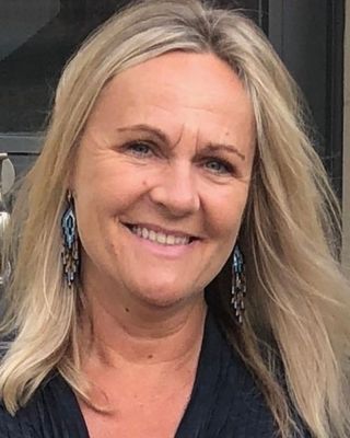 Photo of Elisa Jane Phillips, Counsellor, DCounsPsych, MBACP