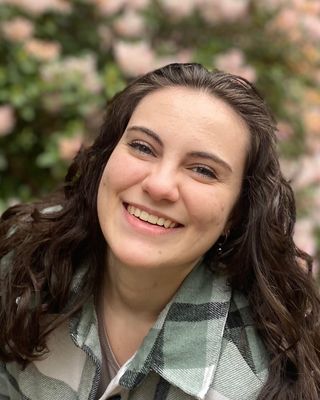 Photo of Sage Elizabeth Robins, Pre-Licensed Professional, MFT