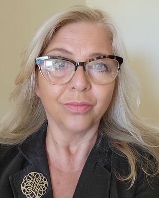 Photo of Jacqueline Groves, Counsellor, MBACP Accred