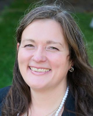 Photo of Stephanie Viccars-Zaragoza, Registered Provisional Psychologist, MC