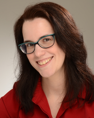 Photo of Elizabeth Scarlett, Registered Psychotherapist in Etobicoke, ON