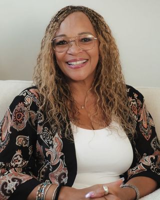 Photo of Gloria Sankey, Psychotherapist, COSRT Reg.