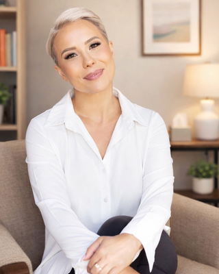 Photo of Roneldi Feaver, Registered Psychotherapist, MA, BsCHon, RP