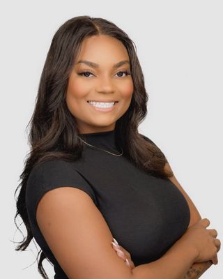 Photo of Janea Fredia, Clinical Social Work/Therapist, LMSW