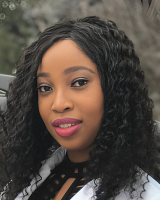 Photo of Onyinye Akunna, Psychiatric Nurse Practitioner, PMHNP