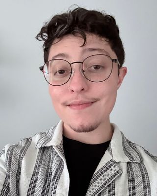 Photo of Luca Weller, Pre-Licensed Professional
