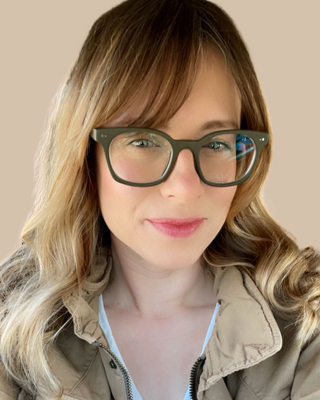 Photo of Stephanie Elliott, Pre-Licensed Professional, BS HDFS, MA CMHC