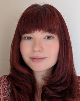 Photo of Holly Portz, Counsellor, MSc, MBACP