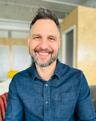 Photo of Craig Wanless, Counsellor, MTC, RCS, CT